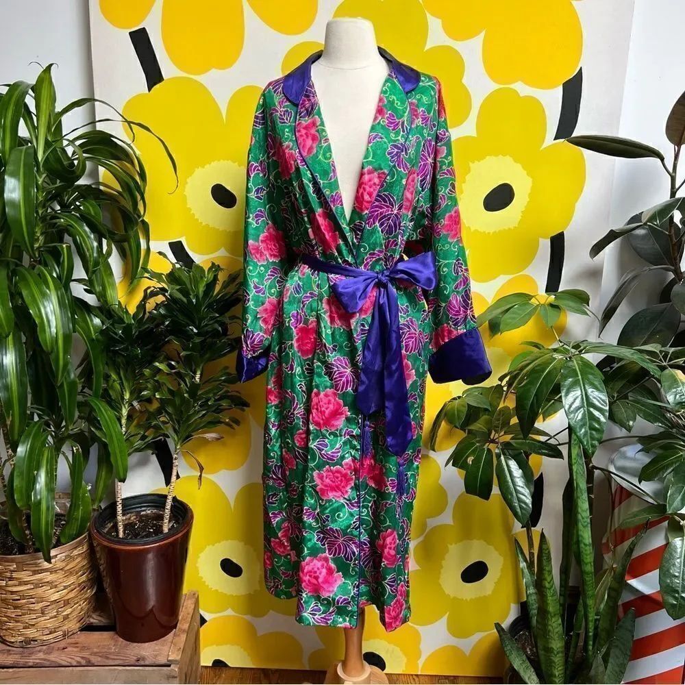 Vintage Victoria’s Secret Gold Label Multicolor Fringe Belted Kimono Robe